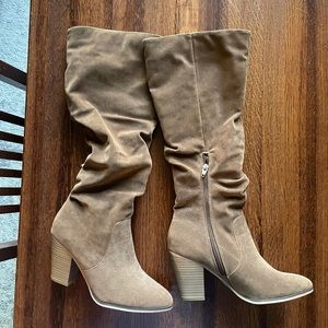 Target NWT Women’s Cognac boots. Size 9 1/2.